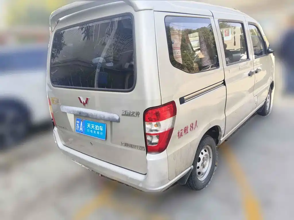 Wuling Motors Wuling Zhiguang 2011 2010 1.1L New Practical Edition Short Body LXA