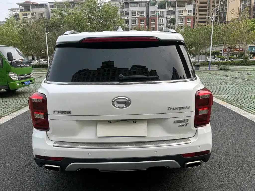 GAC Trumpchi Trumpchi GS8 2017 2017 320T 2WD Luxury Smart Connect (7-seater)