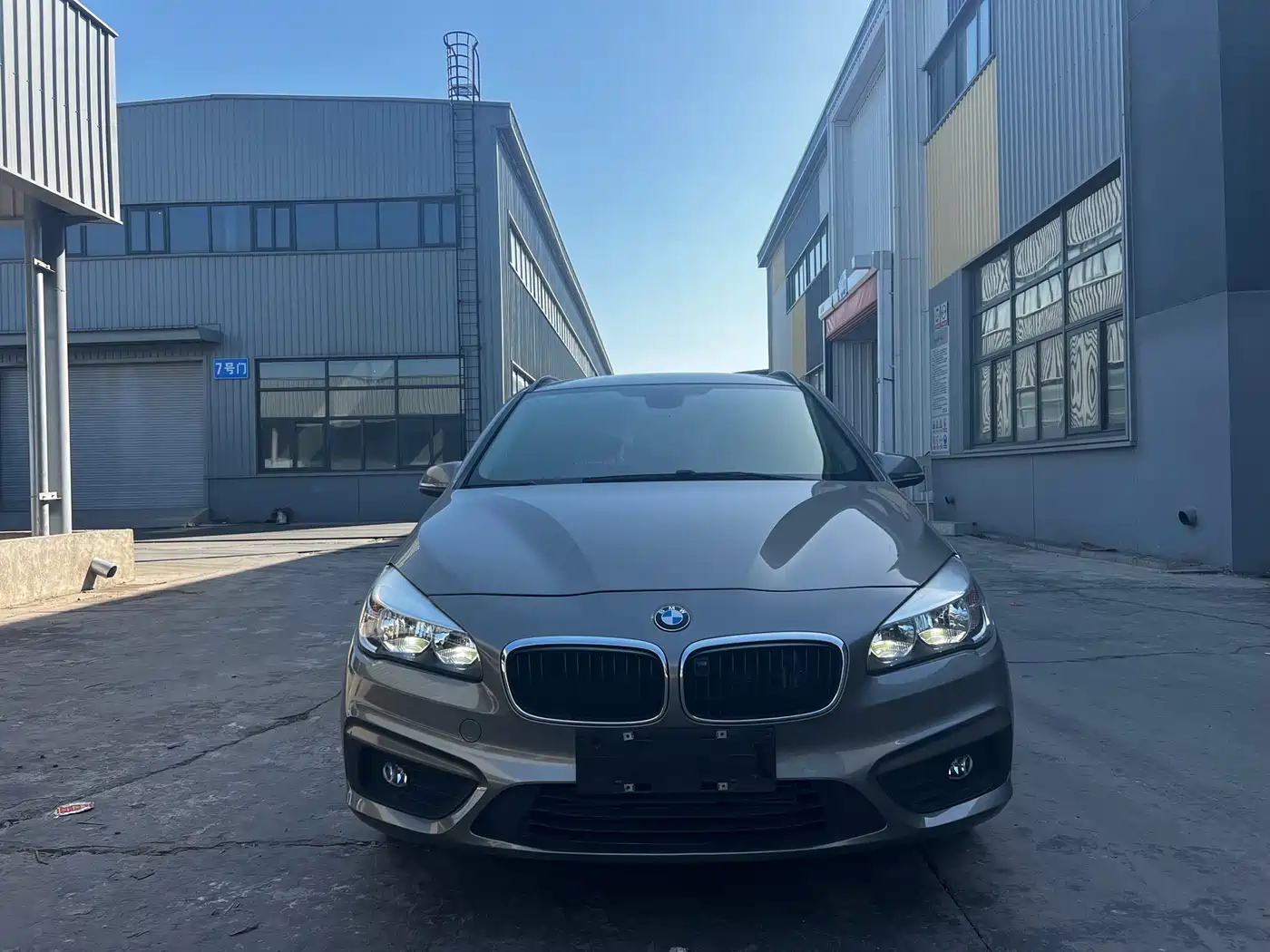 BMW 2 Series Touring 2016 218i Fashion Model фото 2