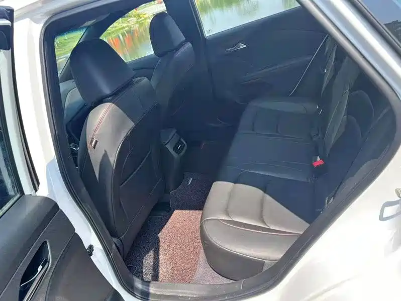 Chevrolet Monza 2019 RS 330T Auto Smooth Edition China VI фото 8