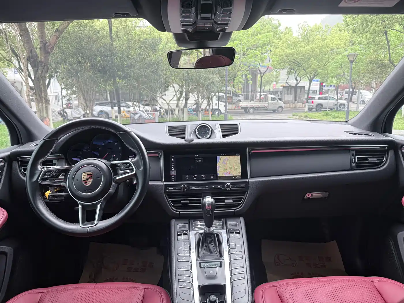 Porsche Macan 2018 Macan 2.0T фото 8