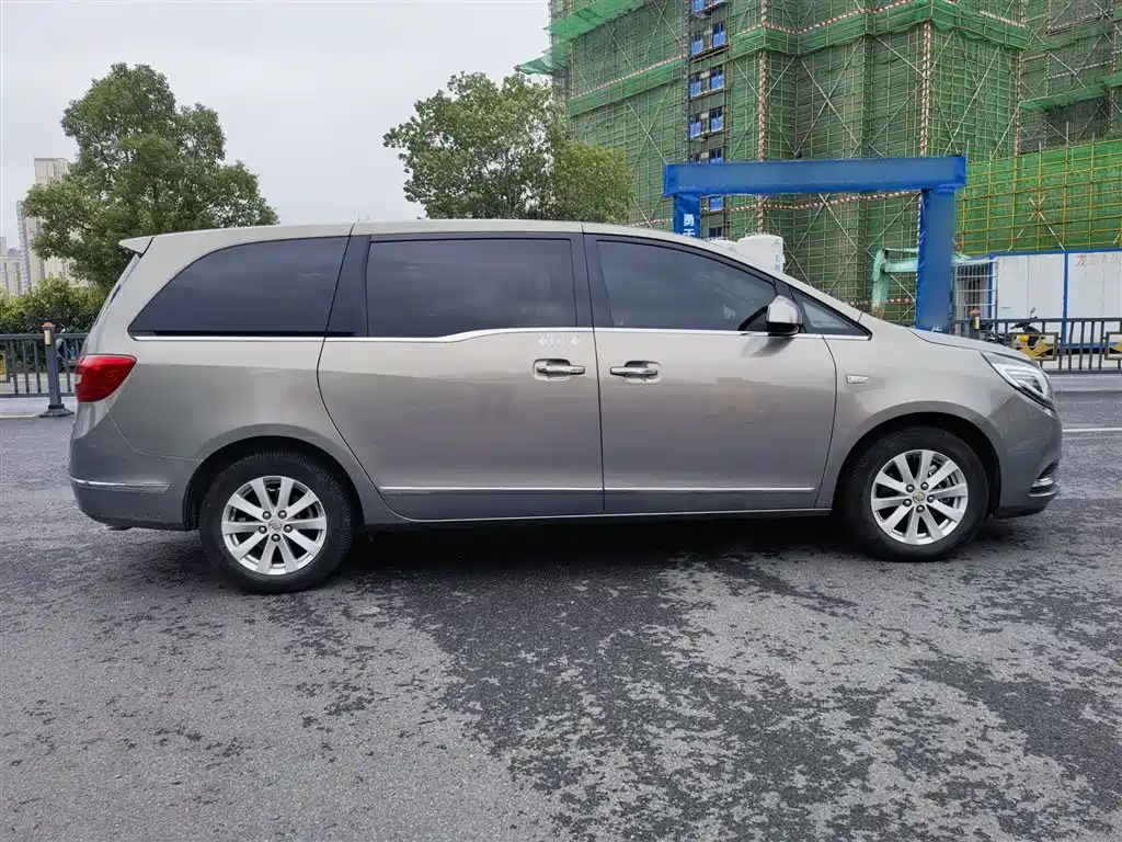 Buick GL8 2018 28T Luxury Model China VI фото 17