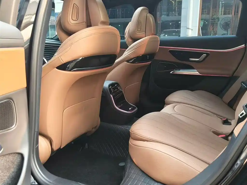 Mercedes-Benz E-Class 2024 Facelift E 260 L фото 6