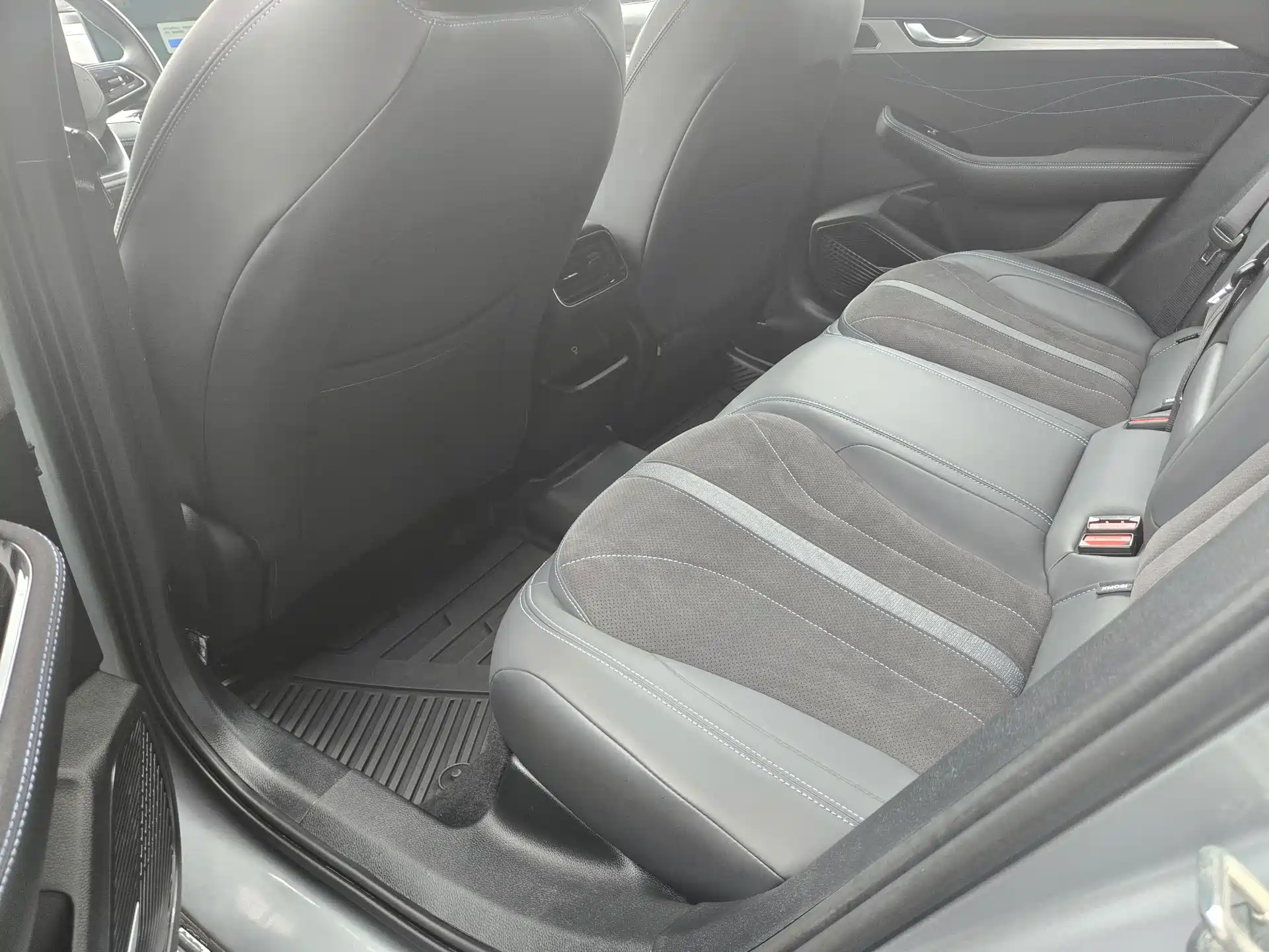 Фото 5 - Geely Preface