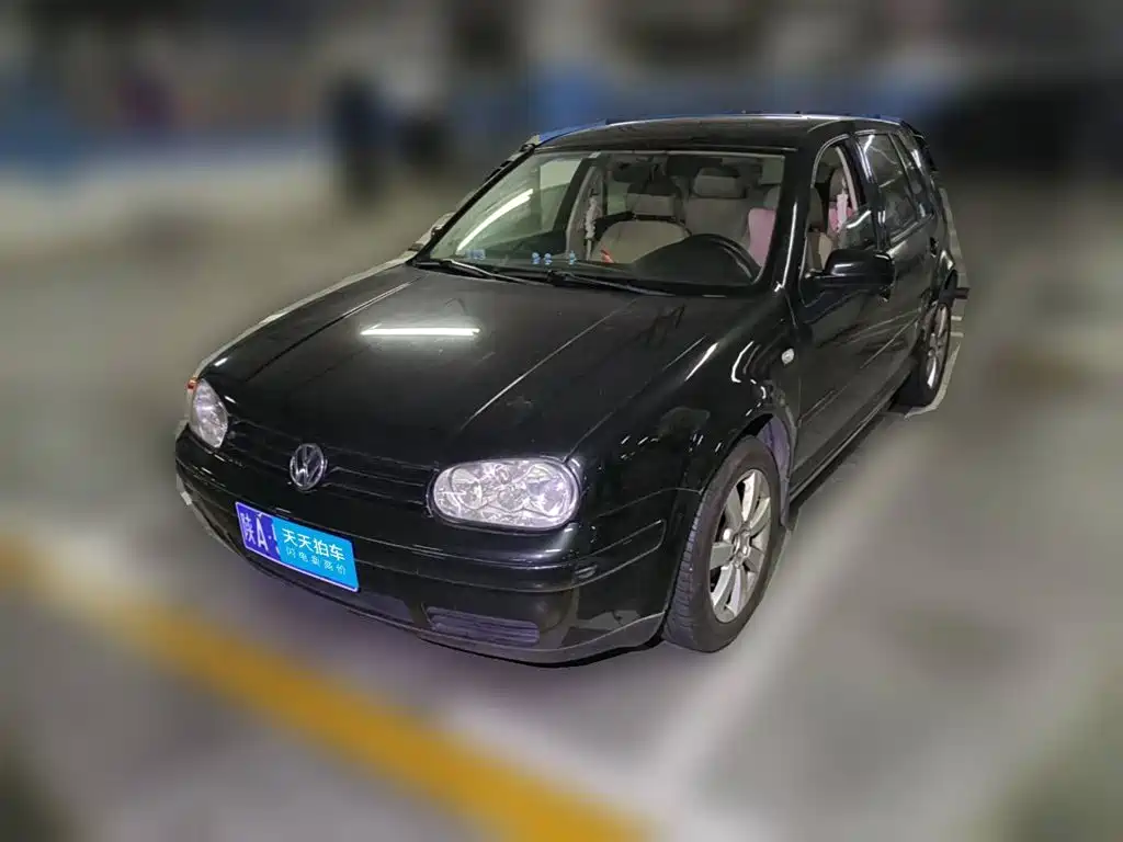 Photo 1 - Volkswagen Golf