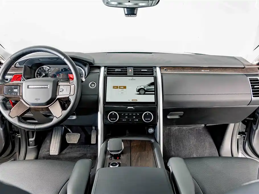 Land Rover Discovery 2023 300PS S фото 13