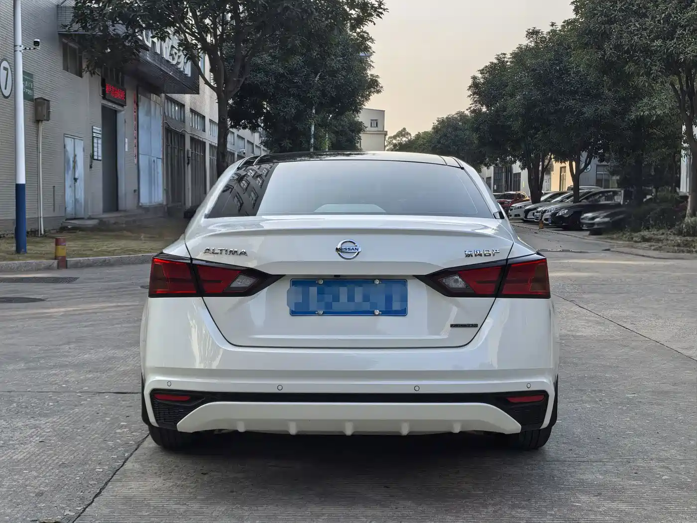 Фото 10 - Nissan Teana