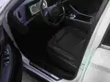 Photo 9 - Hyundai Sonata