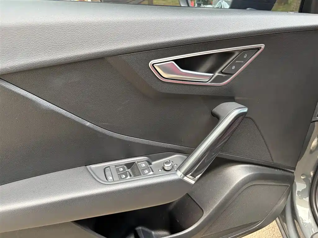 Audi Q2L 2021 Model 35 TFSI Fashion Dynamic фото 14