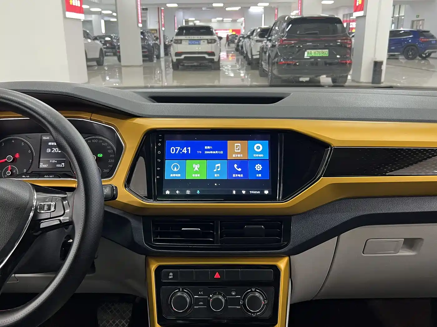 Volkswagen T-Cross 2020 280TSI DSG Comfort Edition фото 11
