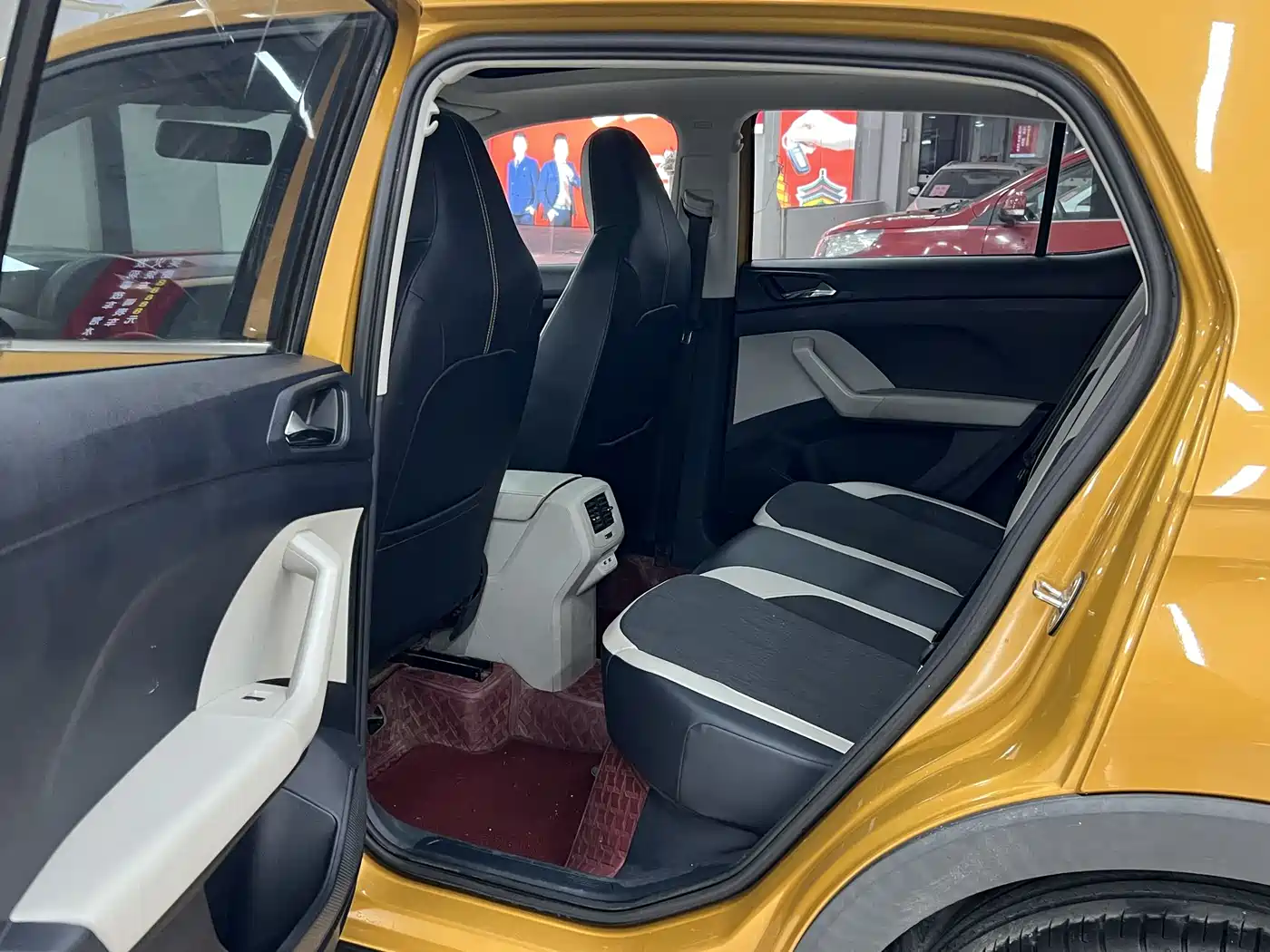 Volkswagen T-Cross 2020 280TSI DSG Comfort Edition фото 13