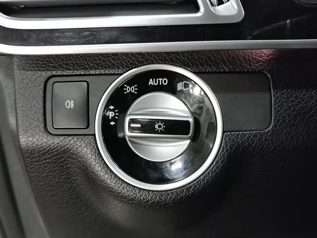 Mercedes-Benz E-Class 2015 E 260 L Sport Luxury фото 21