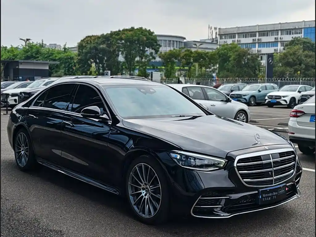 صورة 3 - Mercedes-Benz S-Class