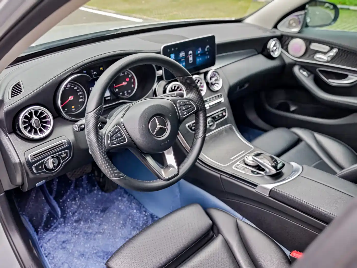 Mercedes-Benz C-Class 2017 C 200 L Sport фото 11
