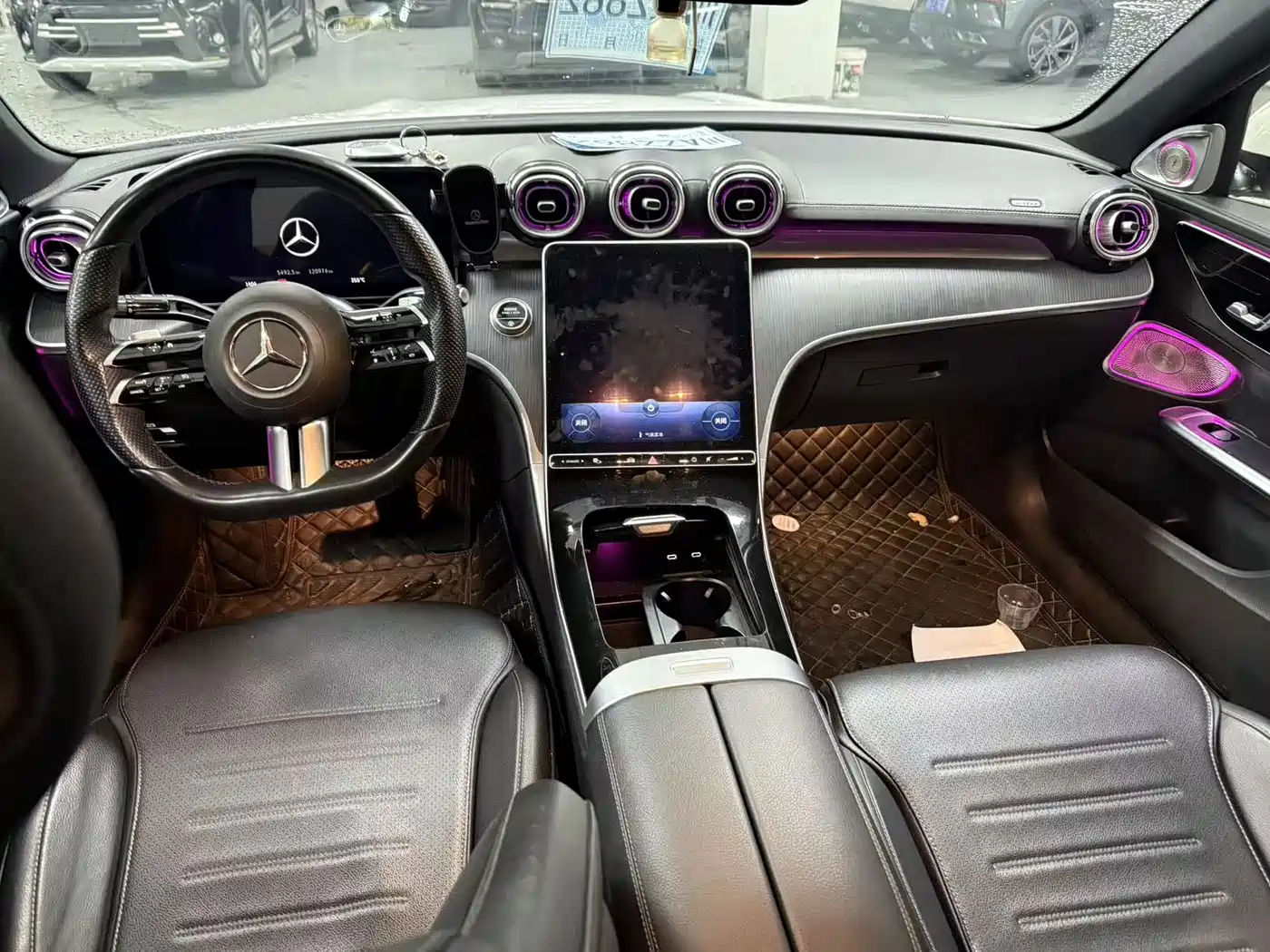 Фото 10 - Mercedes-Benz C-Class