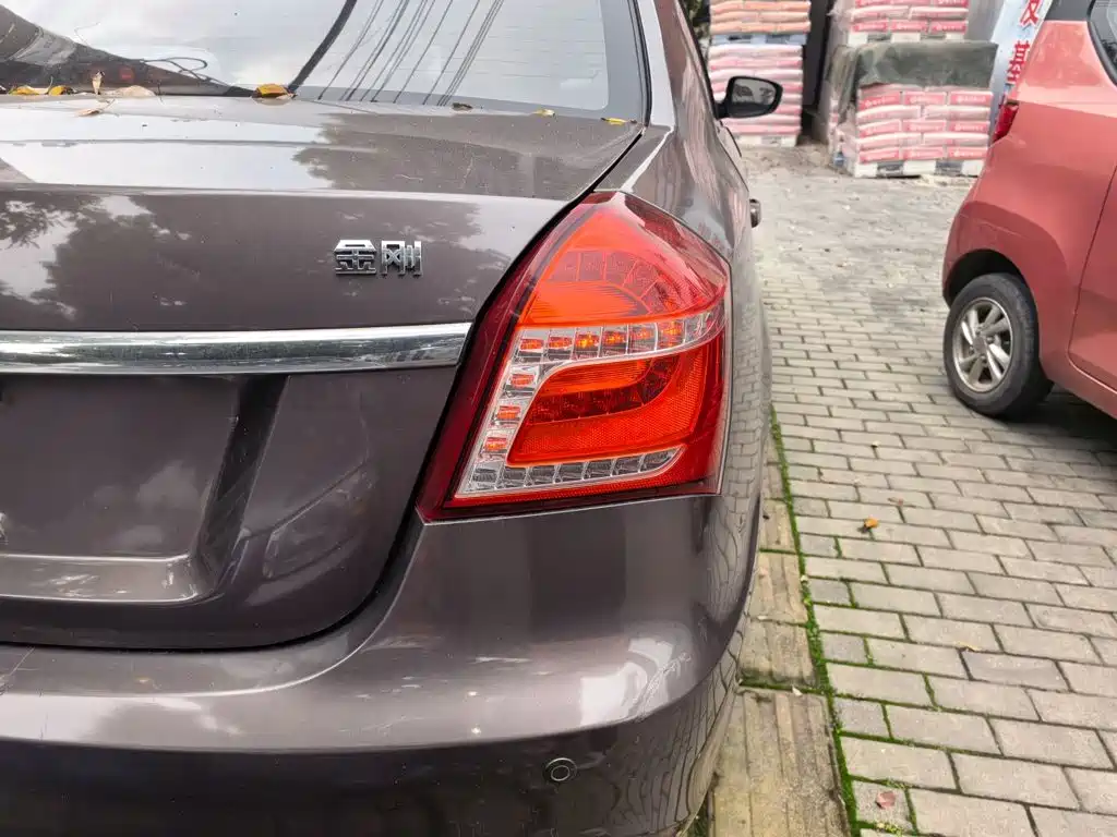 Geely King Kong 2016 2016 1.5L Manual Elite