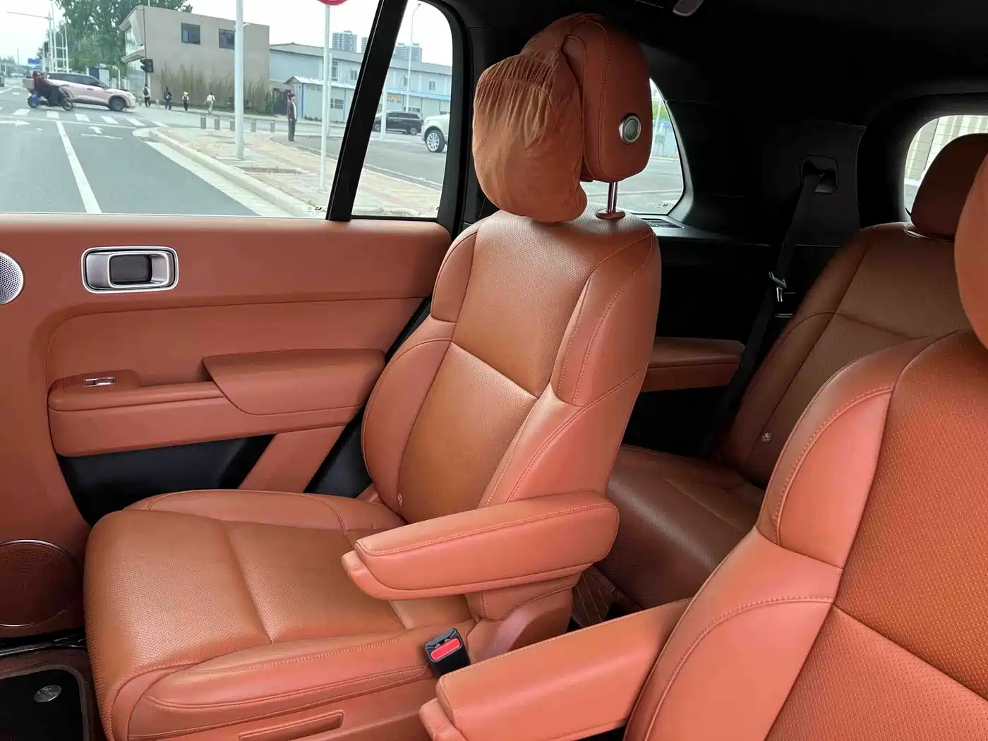 صورة 11 - Li Auto Li L8