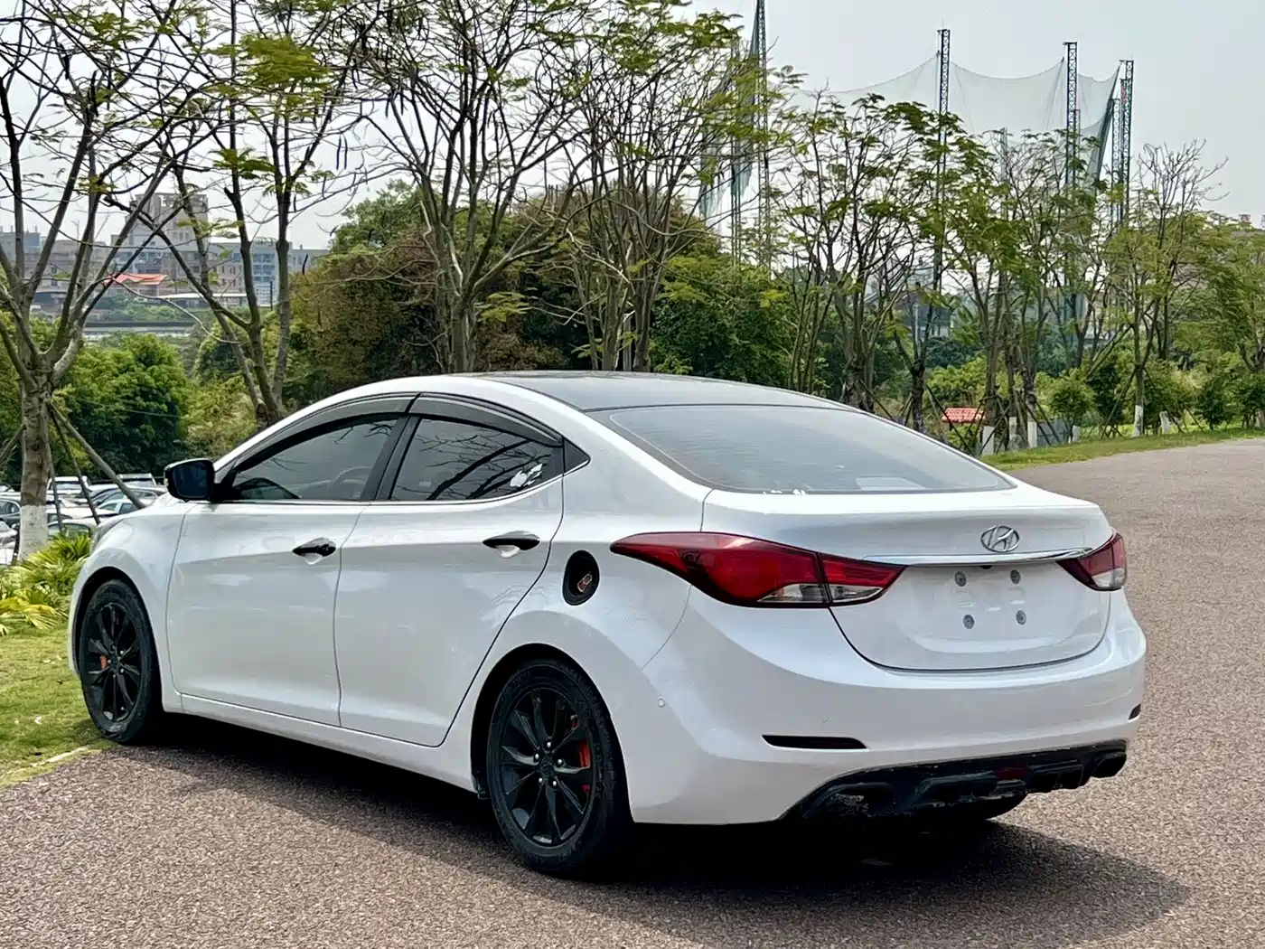 Hyundai Langdong 2016 1.6L Automatic Premium Edition фото 7
