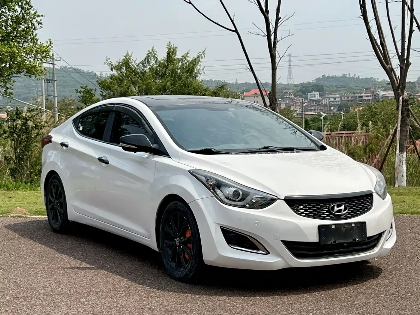 Hyundai Langdong 2016 1.6L Automatic Premium Edition фото 3