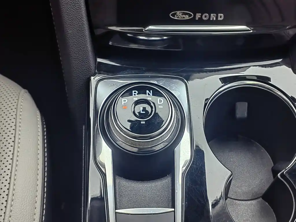 Ford Escape 2023 2020 EcoBoost 245 2WD Premium Edition