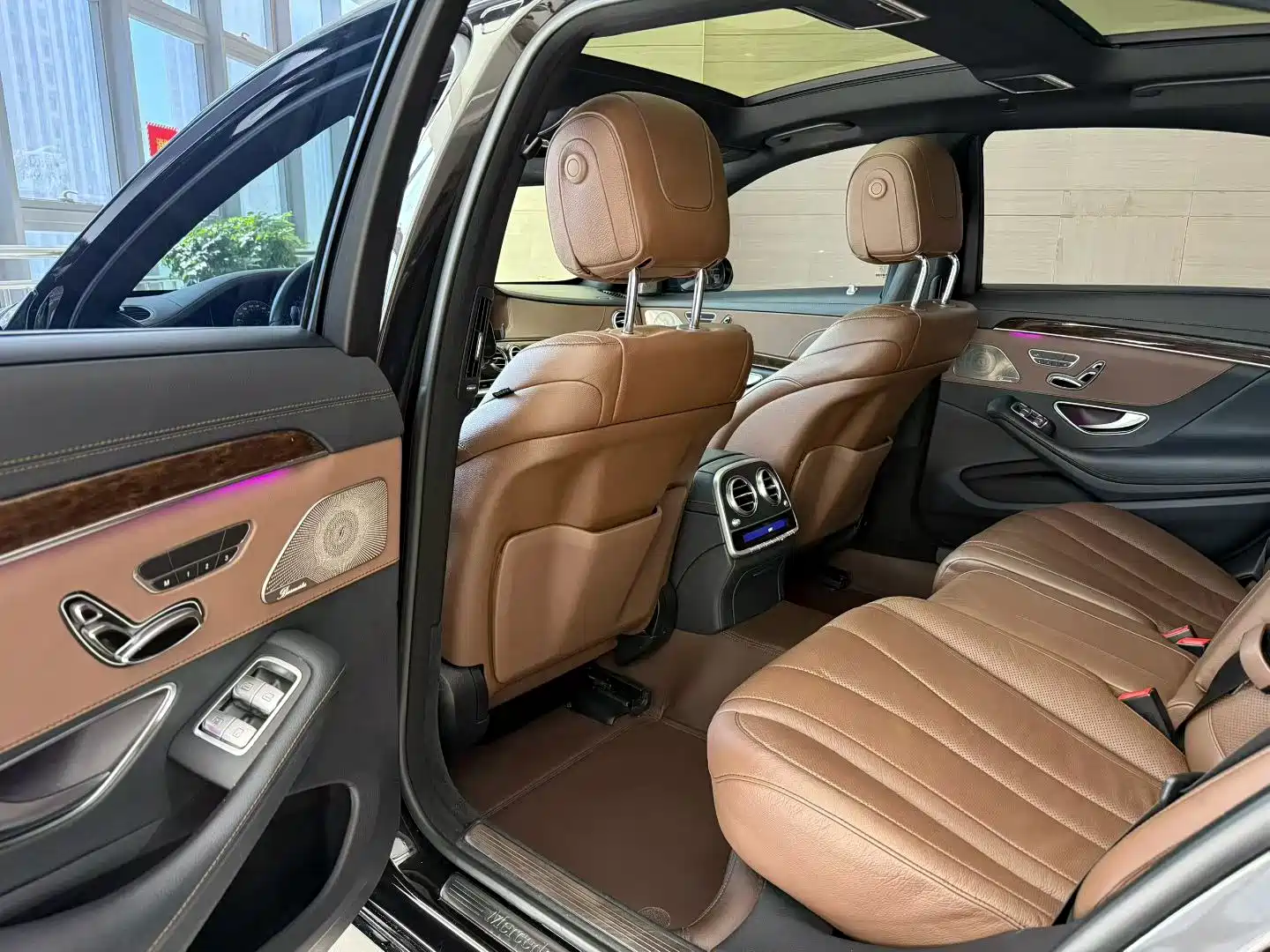 Фото 6 - Mercedes-Benz S-Class