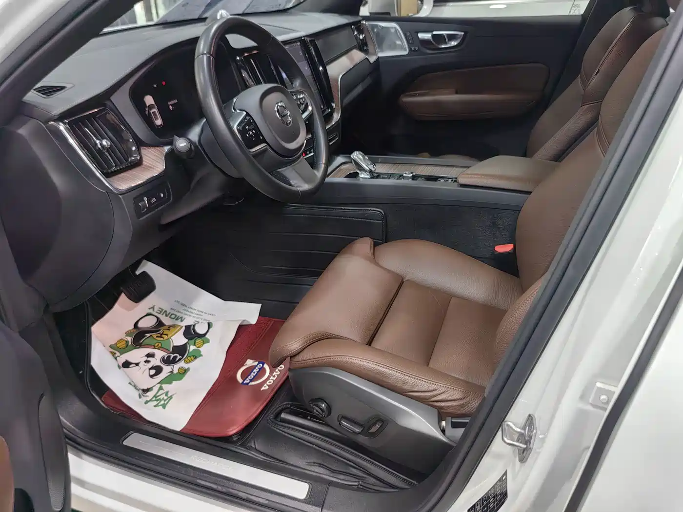 Volvo XC60 Plug-in Hybrid 2022 2022 T8 PHEV AWD Inscription Luxury