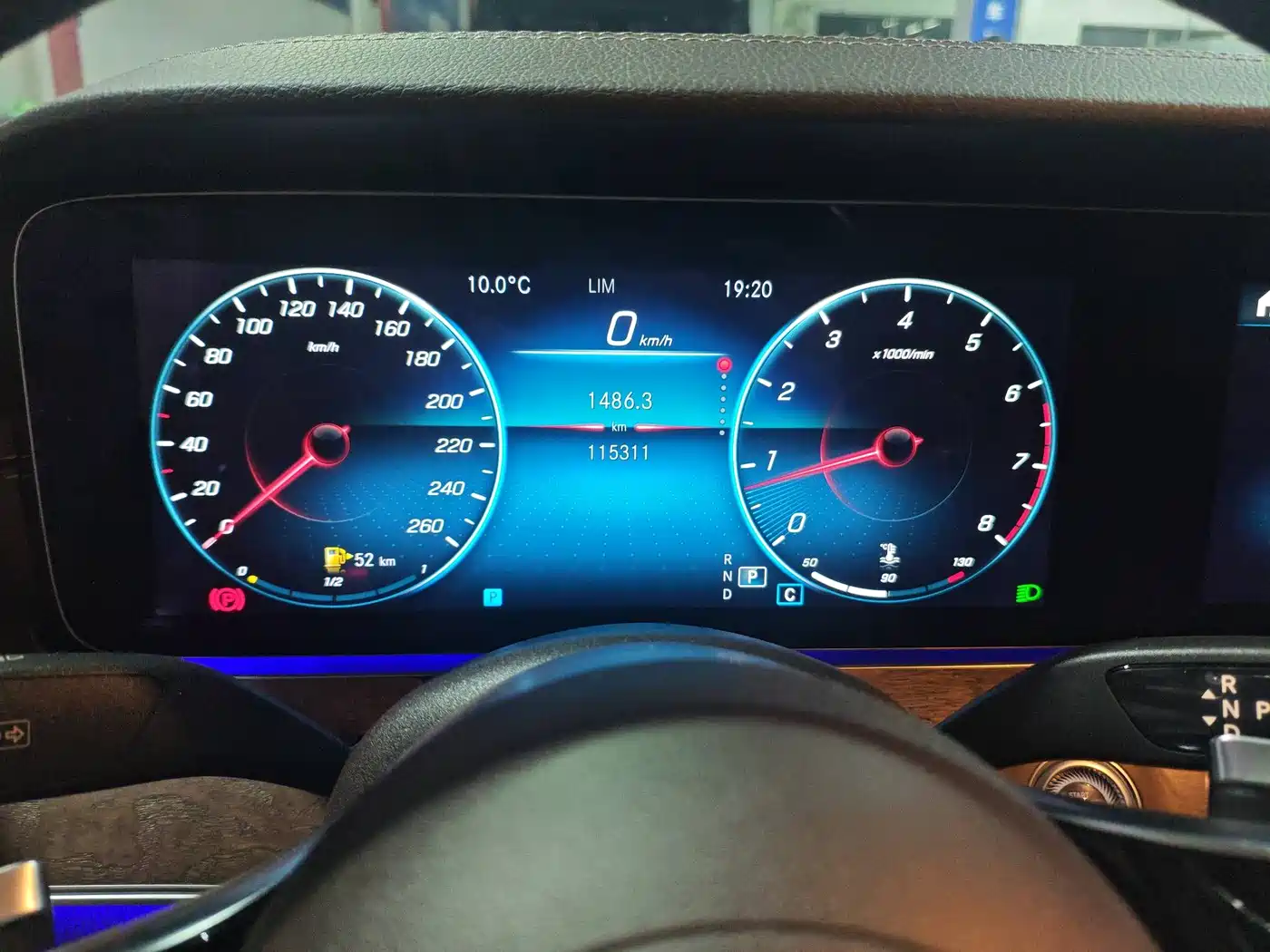 Mercedes-Benz E-Class 2022 E 300 L Fashion фото 15