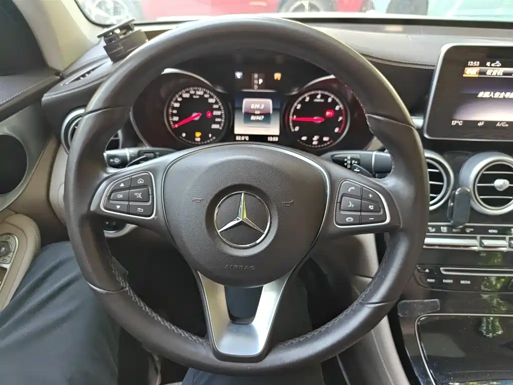Mercedes-Benz GLC 2018 GLC 200 4MATIC фото 7