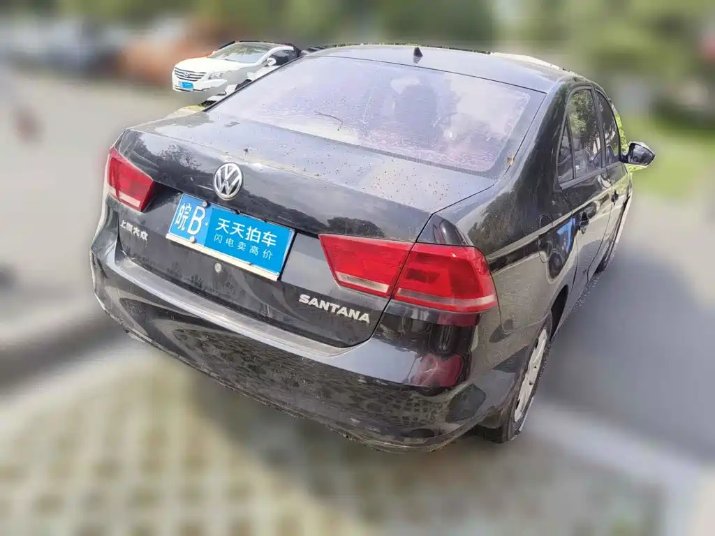 Photo 2 - Volkswagen Santana