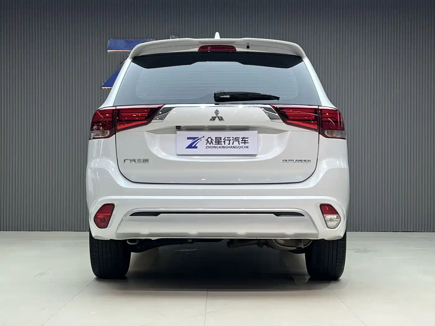 Mitsubishi Outlander 2023 2021 Facelift 2.0L 2WD Comfort Edition 5-Seater