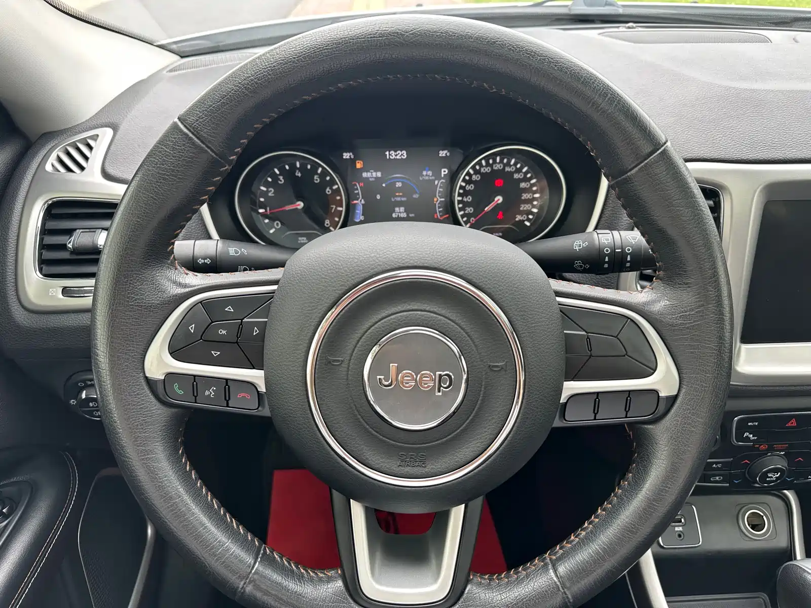 Фото 12 - Jeep Compass