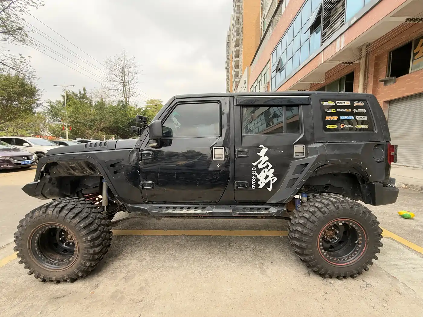 BAIC ORV Beijing Offroad BJ40 2017 40L 2.3T Automatic 4WD China Rally Champion Edition фото 7