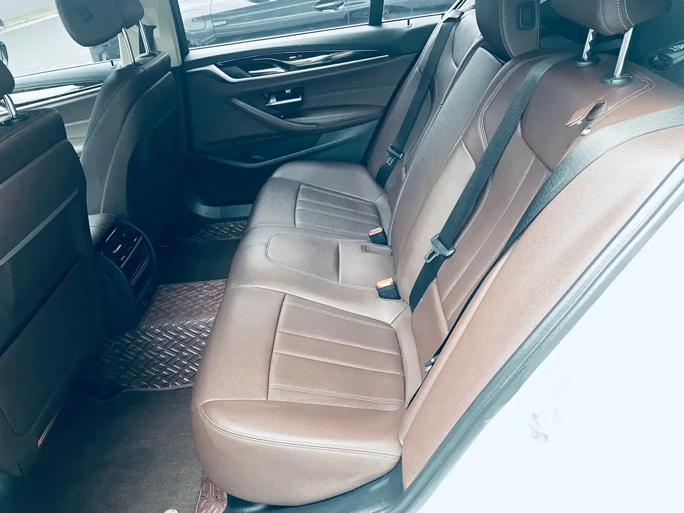 BMW 5 Series 2019 525Li Luxury Package фото 8
