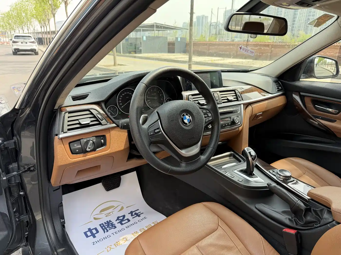BMW 3 Series 2013 320Li Luxury Design Package фото 7