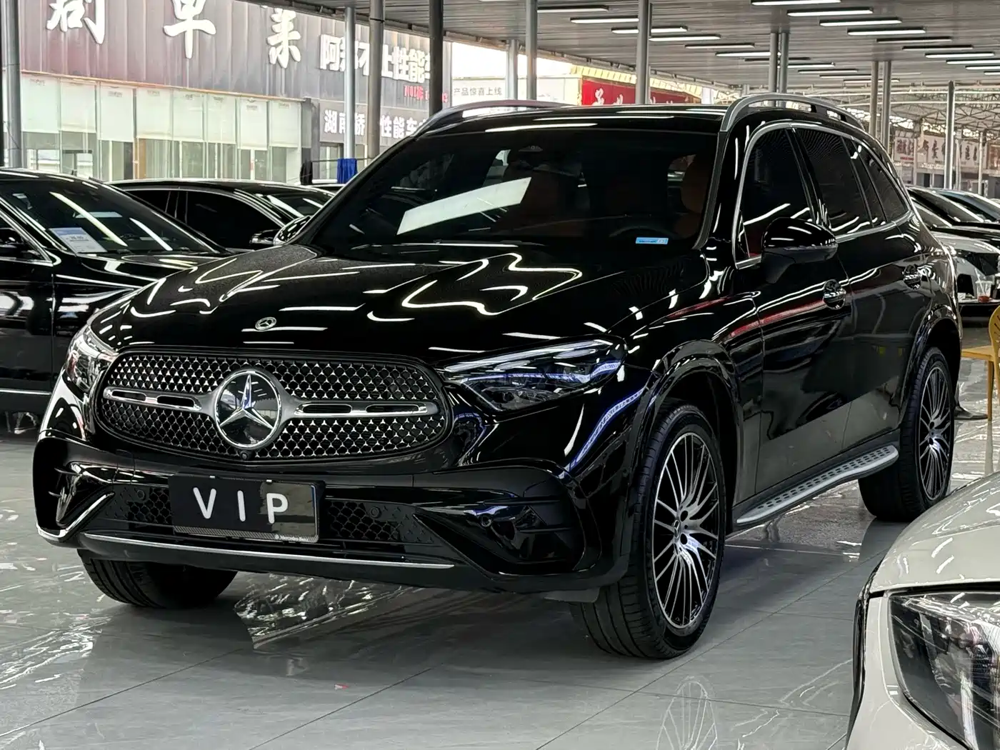 Фото 1 - Mercedes-Benz GLC