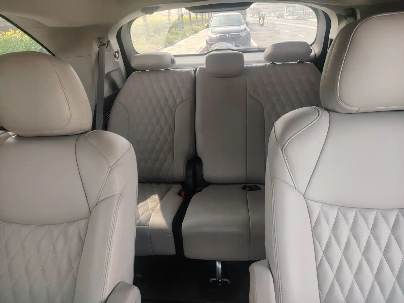 Toyota Sienna 2021 2.5L Hybrid Comfort Edition фото 7