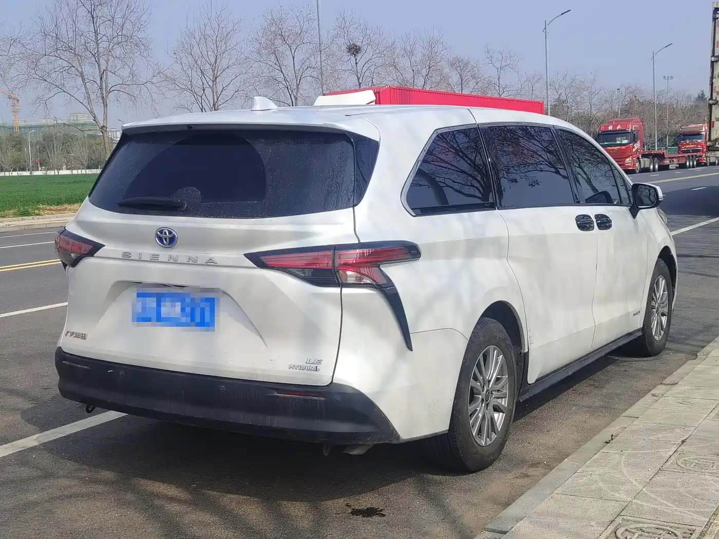 Toyota Sienna 2021 2.5L Hybrid Comfort Edition фото 12