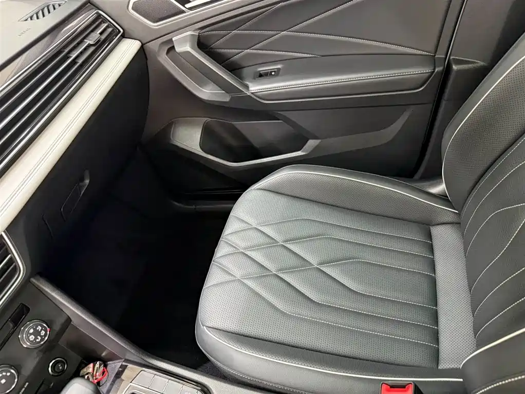 Volkswagen Tiguan L 2023 280TSI 2WD Trend Limited Edition фото 16