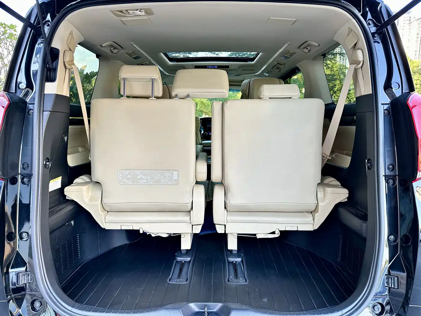 Toyota Alphard 2018 Facelift 3.5L Premium Edition фото 34