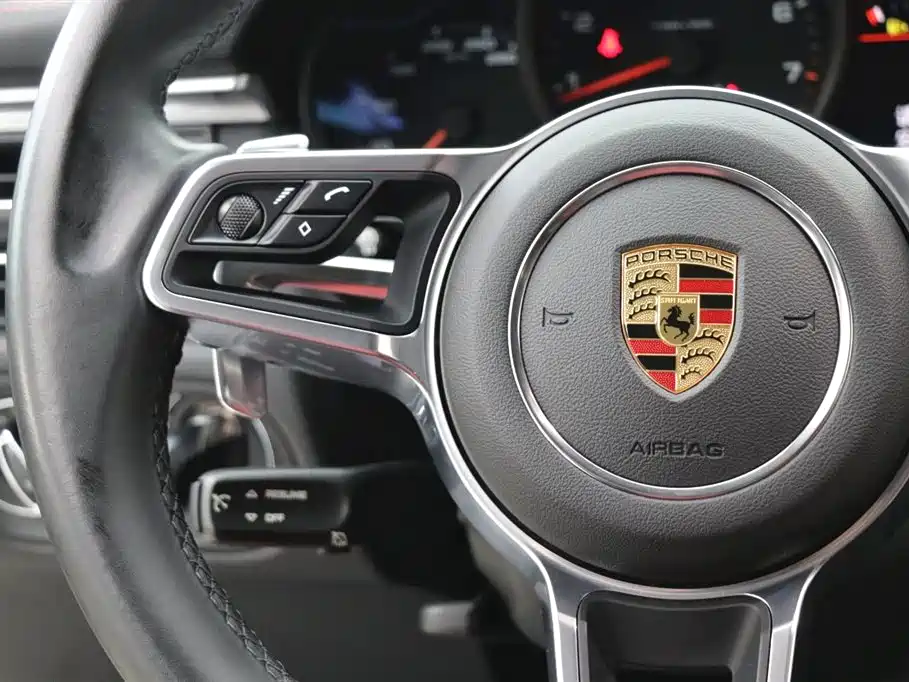 Porsche Macan 2021 Macan 2.0T фото 18