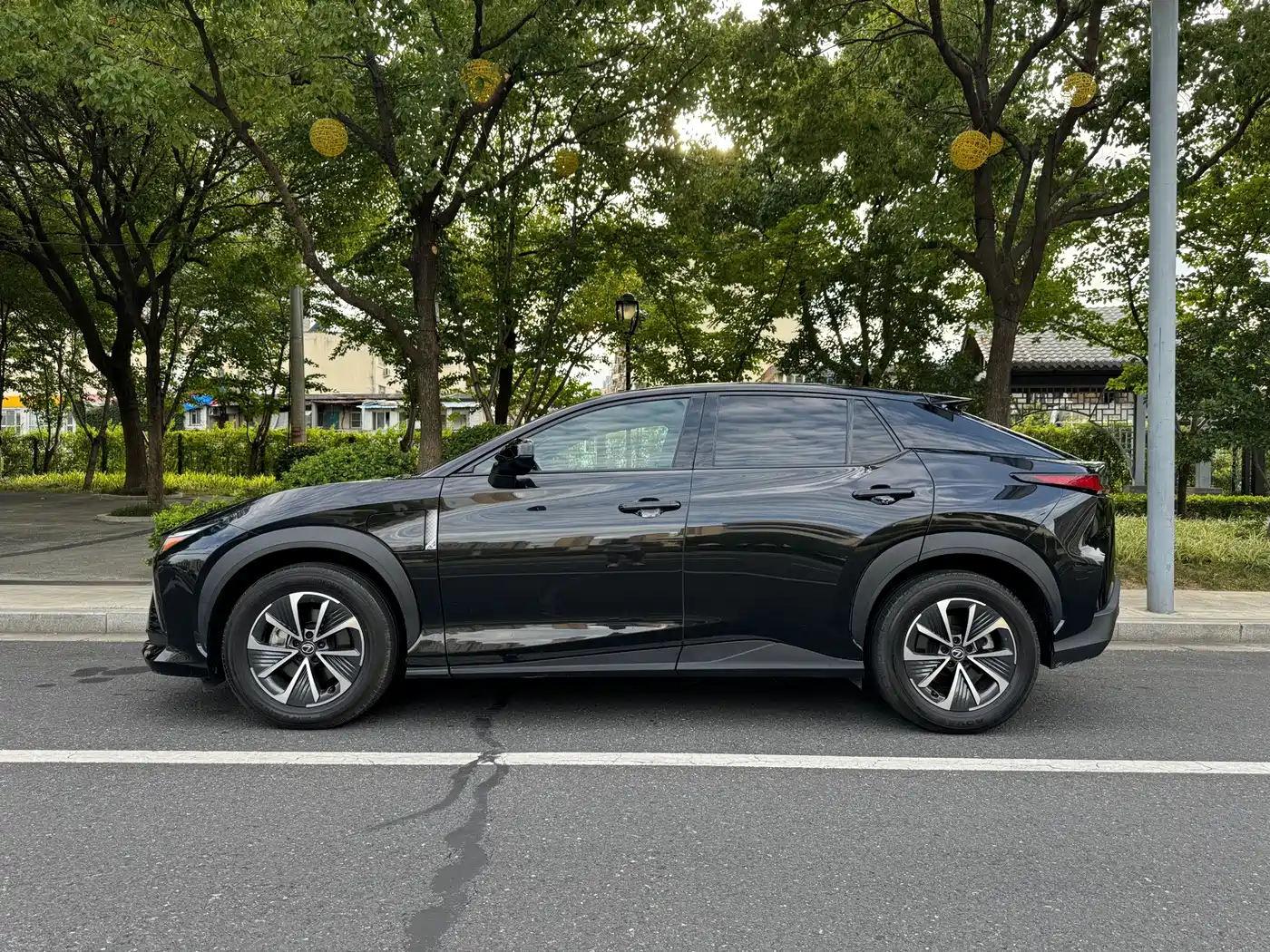 Lexus RZ 2023 2023 450e 4WD Deluxe