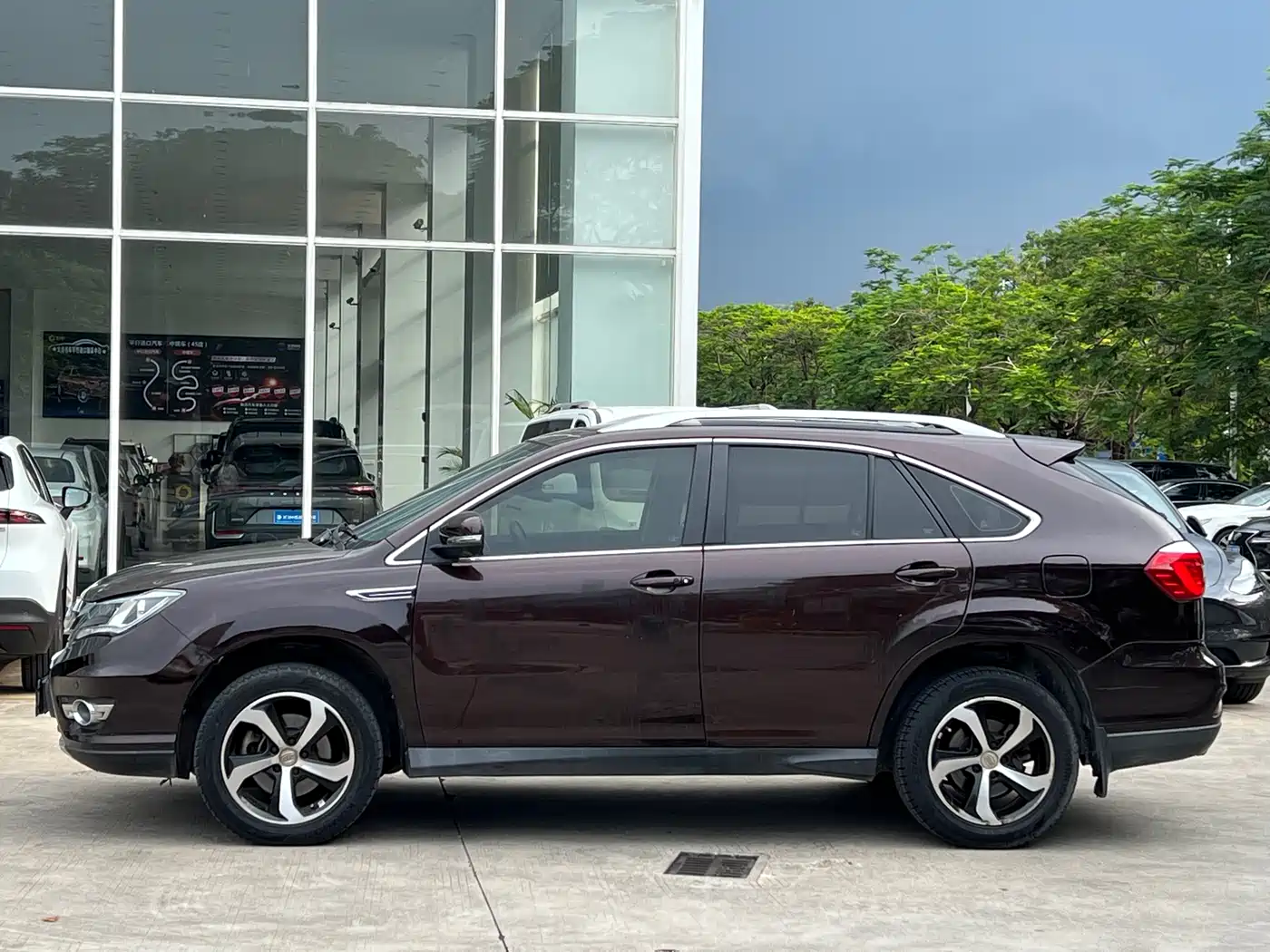 BYD S7 2016 2016 2.0T Automatic Premium Model