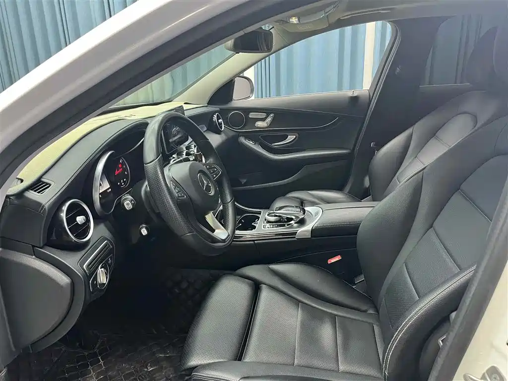 Mercedes-Benz C-Class 2018 C 200 L Sport Edition фото 4