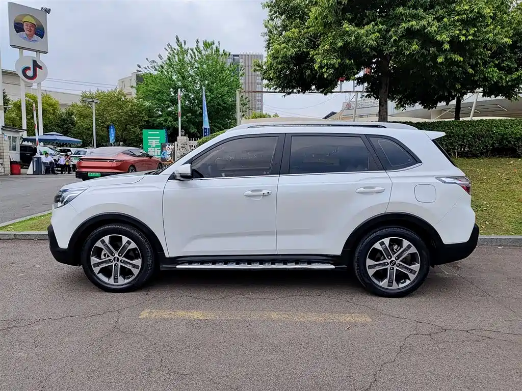Kia Sportage 2019 2.0L Automatic Smart Luxury Edition фото 3