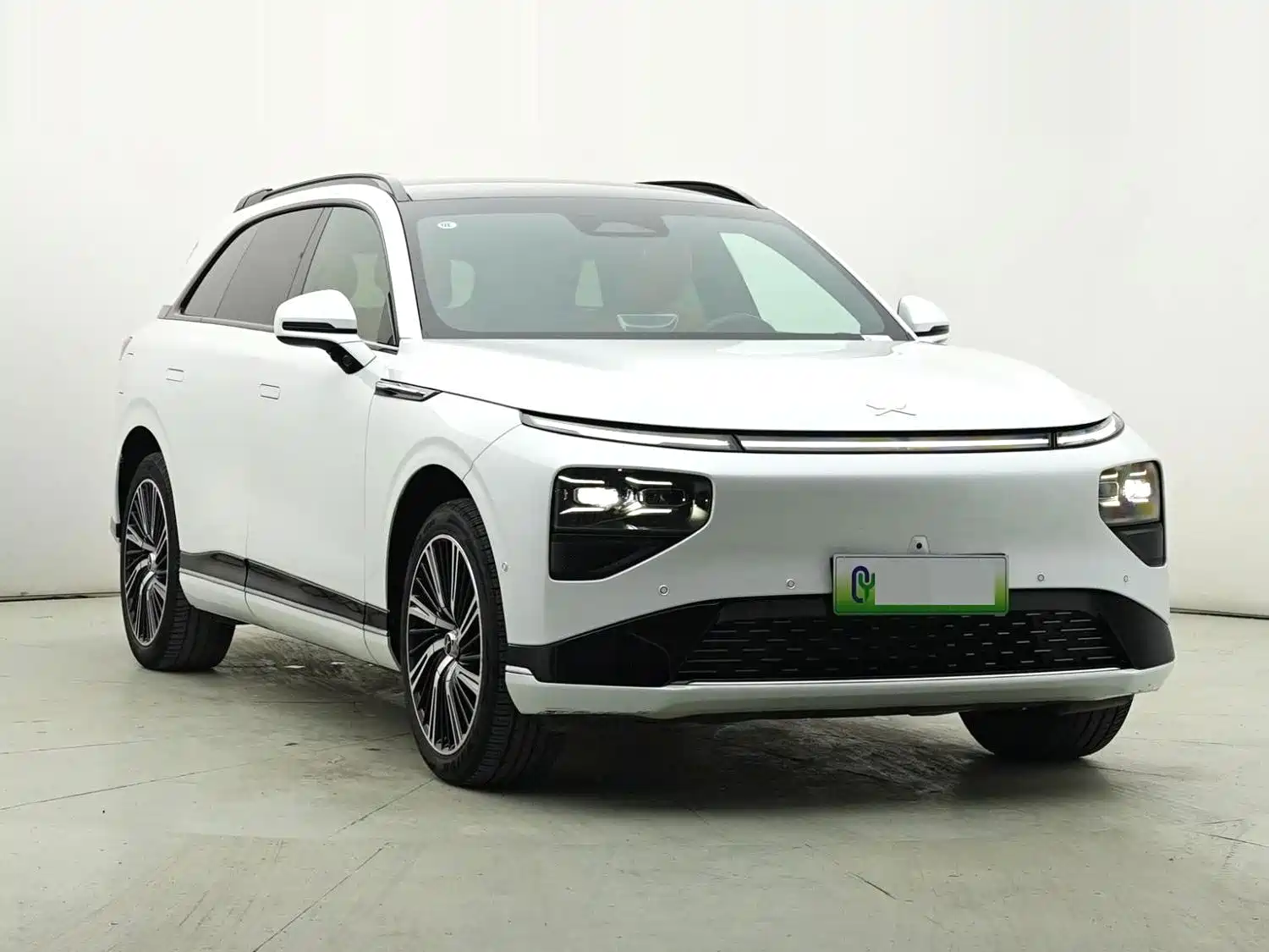 Фото 3 - XPeng G9