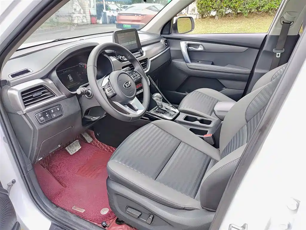 Kia Sportage 2019 2.0L Automatic Smart Luxury Edition фото 7