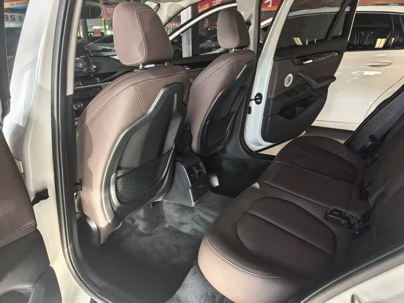 BMW X1 2021 sDrive25Li Leading фото 12