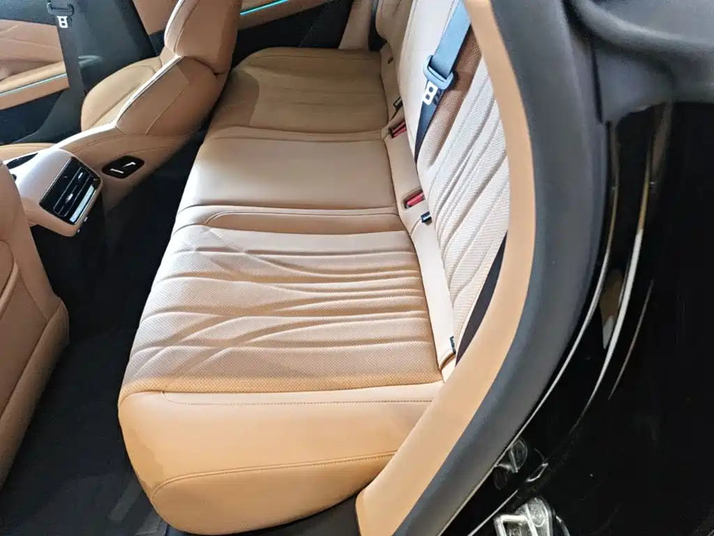 Geely Galaxy Galaxy Xingyao 8 2025 2025 Model 130km EM-i Flagship Edition