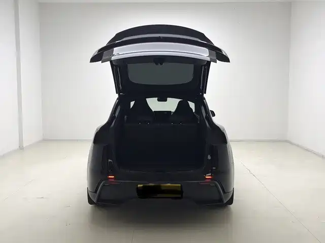 Tesla Model Y L 2026 2025 Facelift Long Range AWD