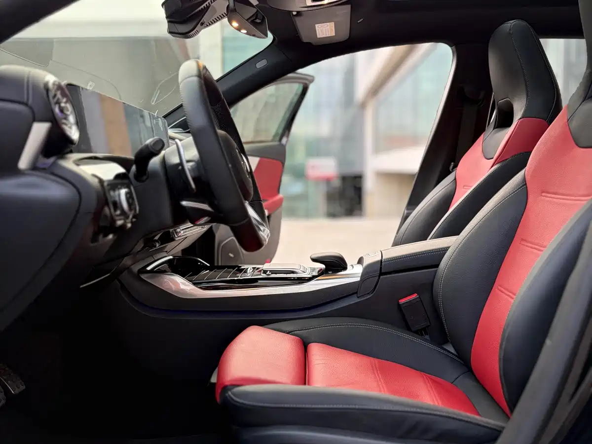 Mercedes-Benz A-Class AMG (Import) 2022 AMG A 35 4MATIC фото 9